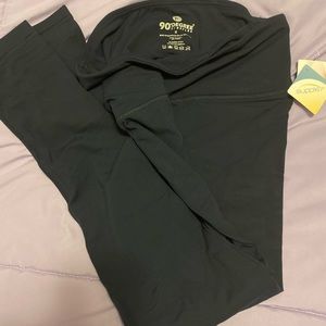 Solid black 90 degree work out pants